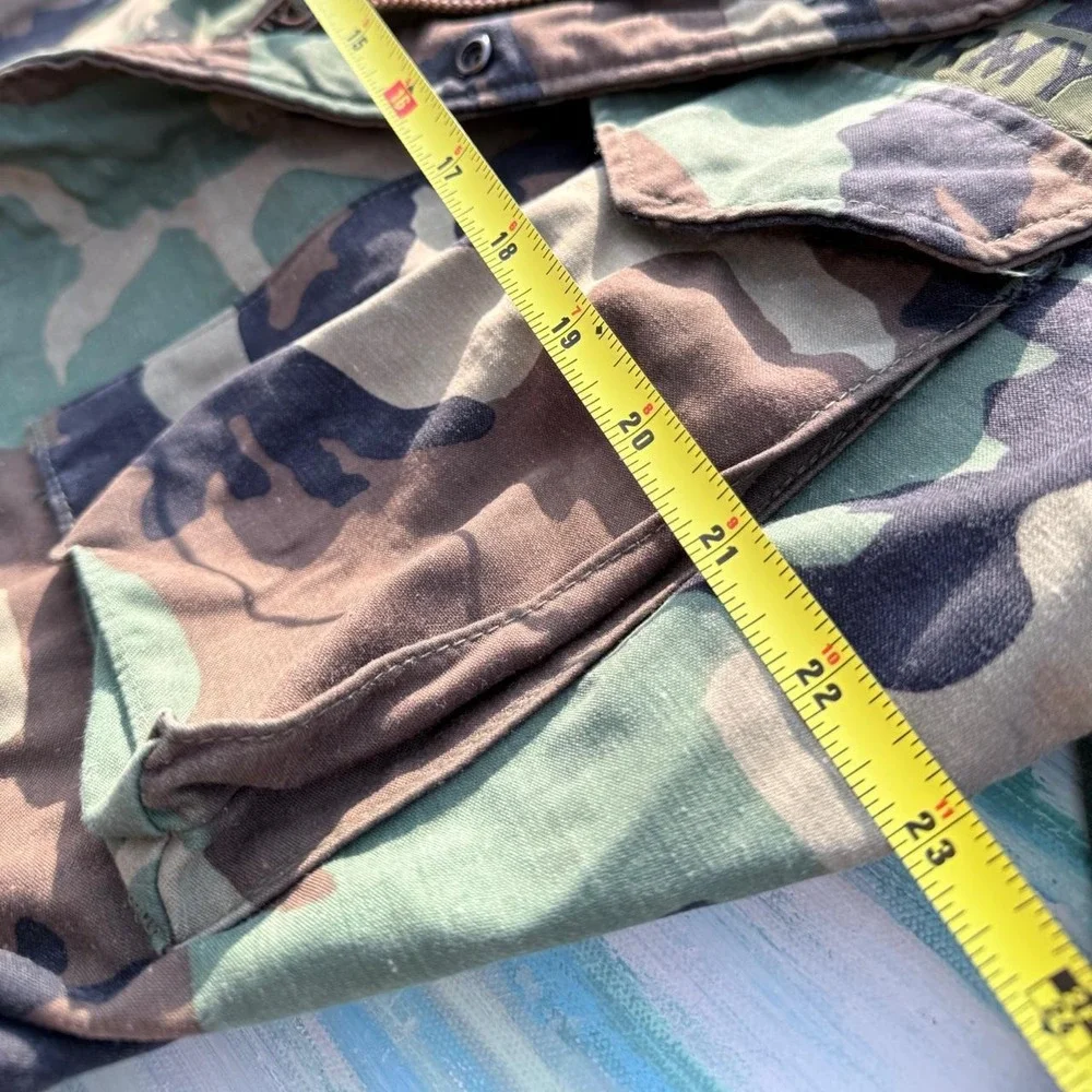 US Army vintage woodland camo jacket size m